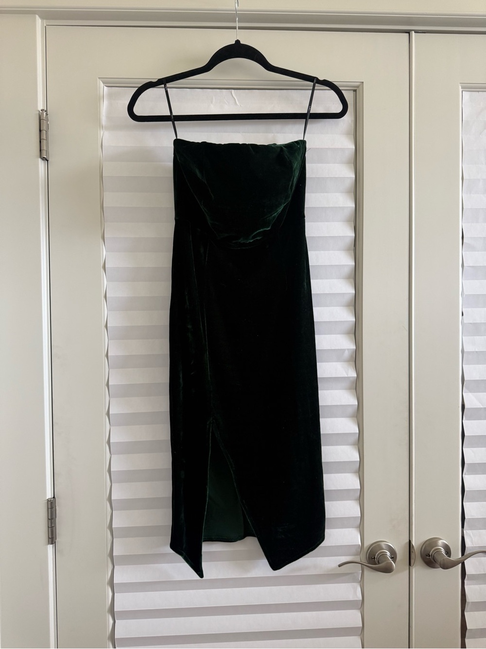 Lulu's Dark Green Velvet Strapless dress